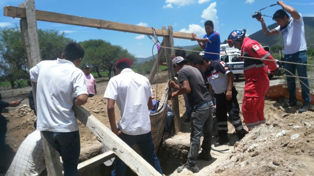 Cayó a un pozo en San Bartolo Teotepec.