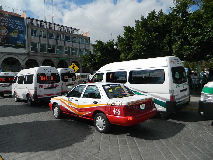 Desisten organizaciones de incrementar costo del servicio de taxi