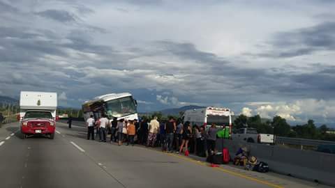 30 heridos en choque, fue en la autopista Puebla - Orizaba