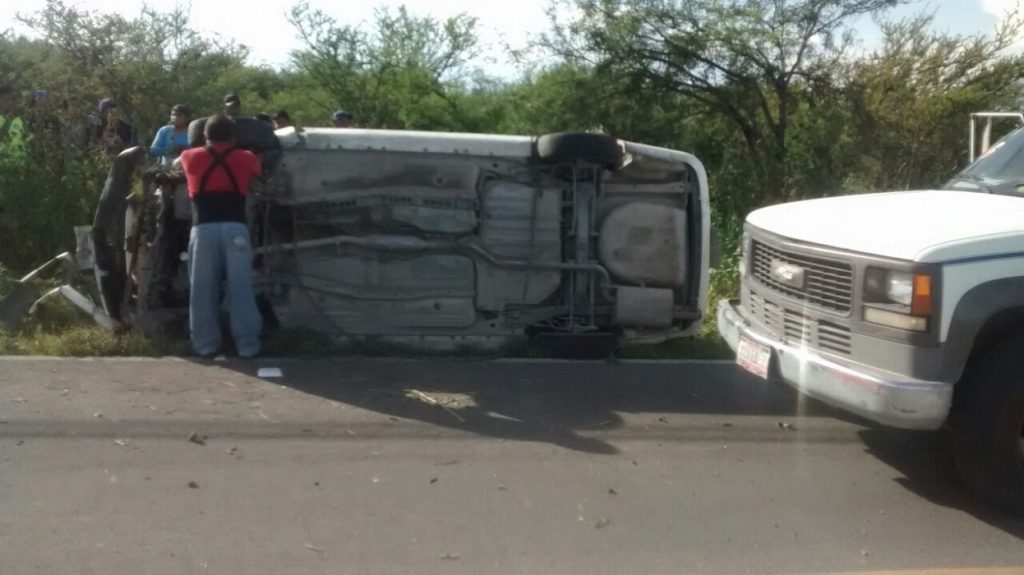 Accidente en la Intermixteca, solo hubo daños materiales