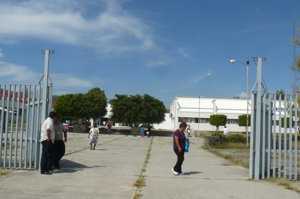 Sin servicio de recoleccion de basura Hospital General, Hospital de la Mujer y Cessa.