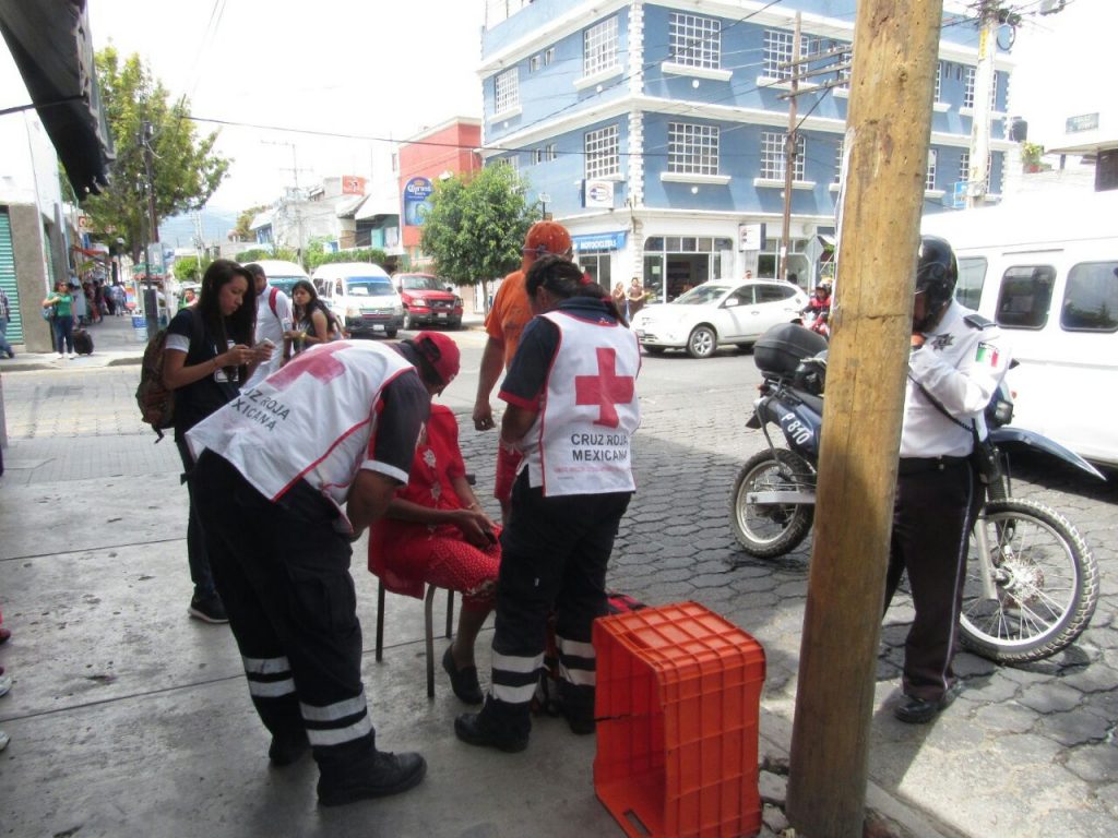 Unidad de Transporte Público atropella a mujer