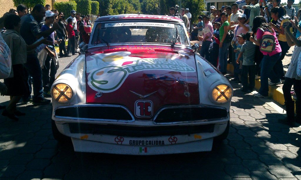 Jorge Espinoza en Studebaker Panamericano