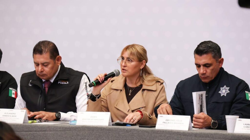 La Fiscal General del Estado, Idamis Pastor Betancourt, presentó los resultados en materia de seguridad, destacando la reducción del narcomenudeo, acciones contra la violencia de género y operativos interinstitucionales en Puebla.